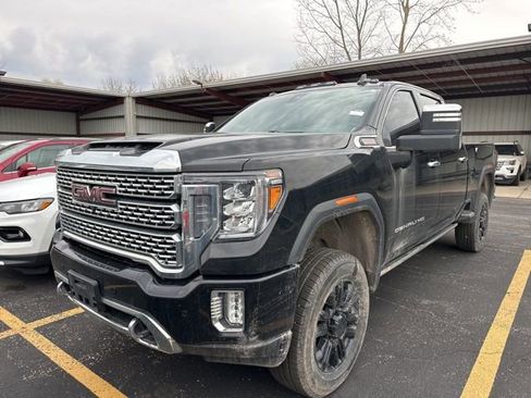 Used 2023 GMC Sierra 2500 Denali w/ Denali Black Diamond Edition image 13
