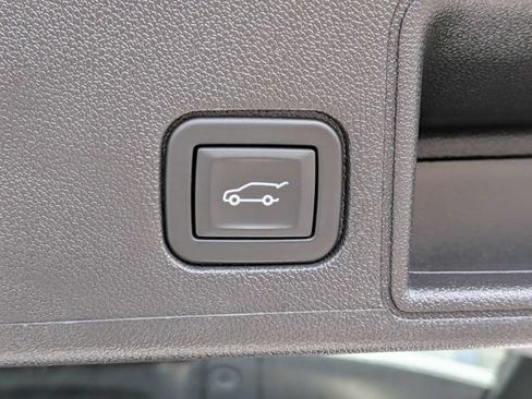 Used 2023 GMC Terrain Denali AWD/4WD image 13