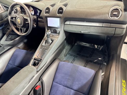 Used 2023 Porsche 718 Cayman GT4 RS image 22