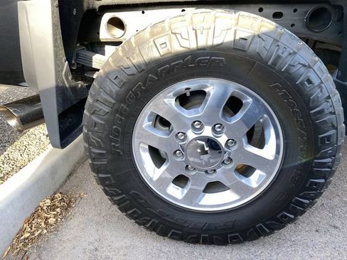 Used 2015 Chevrolet Silverado 2500 LTZ AWD/4WD image 8