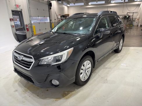 Used 2018 Subaru Outback 2.5i Premium image 1