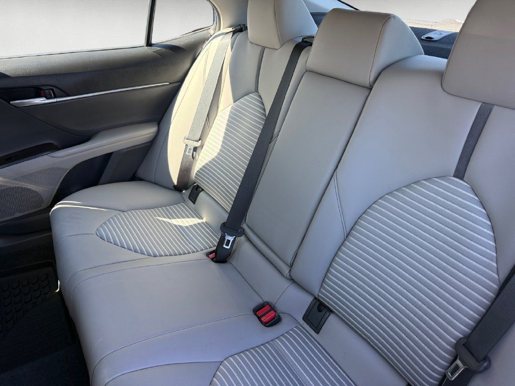 Used 2024 Toyota Camry SE w/ Cold Weather Package AWD/4WD image 13