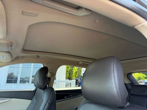 Used 2019 Lincoln Nautilus Select image 16