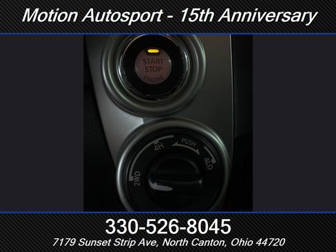 Used 2016 Nissan Titan SV image 21