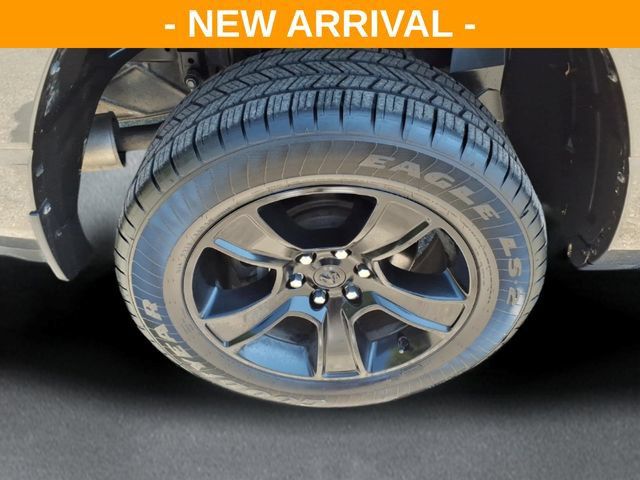 Used 2024 RAM 1500 Big Horn AWD/4WD image 9