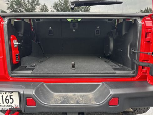 Used 2022 Jeep Wrangler Unlimited Rubicon w/ Steel Bumper Group AWD/4WD image 10