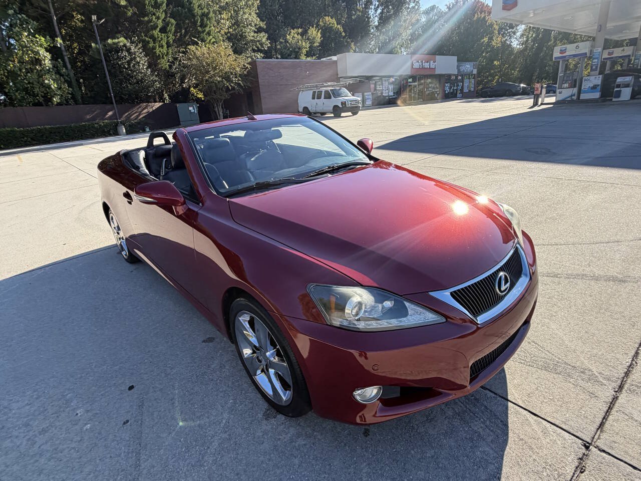 Used 2010 Lexus IS 250C w/ Luxury Pkg RWD image 25
