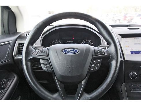 Used 2020 Ford Edge SE FWD image 14