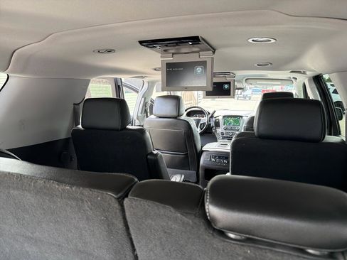 Used 2019 Chevrolet Suburban Premier image 45