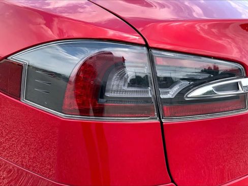 Used 2020 Tesla Model S Long Range Plus AWD/4WD image 27