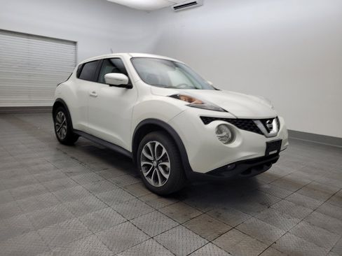 Used 2017 Nissan Juke SL image 13