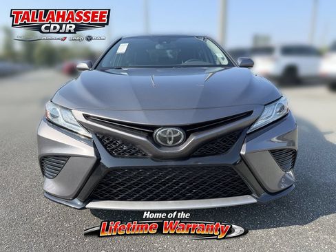Used 2020 Toyota Camry XSE FWD image 10