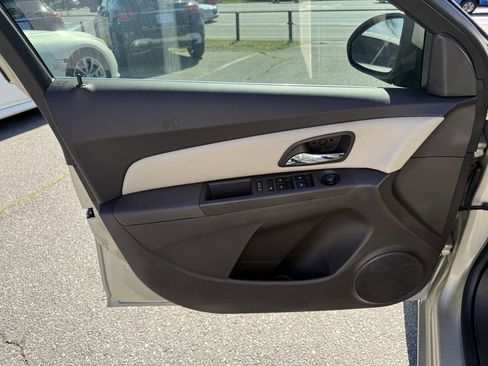 Used 2015 Chevrolet Cruze LTZ w/ Enhanced Safety Package image 22