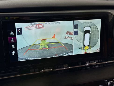 Used 2022 Kia Carnival SX image 6