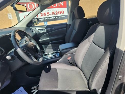 Used 2020 Nissan Pathfinder SV image 5