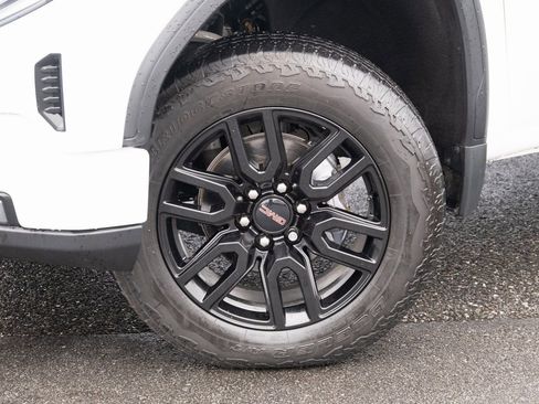 Used 2023 GMC Sierra 1500 AT4 w/ Technology Package image 25