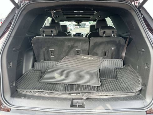 Certified 2023 Chevrolet Traverse LT w/ LT Premium Package AWD/4WD image 9