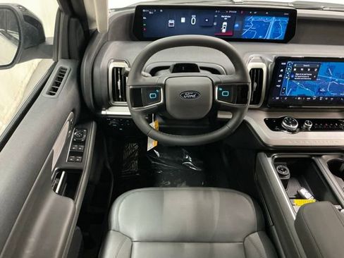 New 2026 Ford Expedition Active AWD/4WD image 11