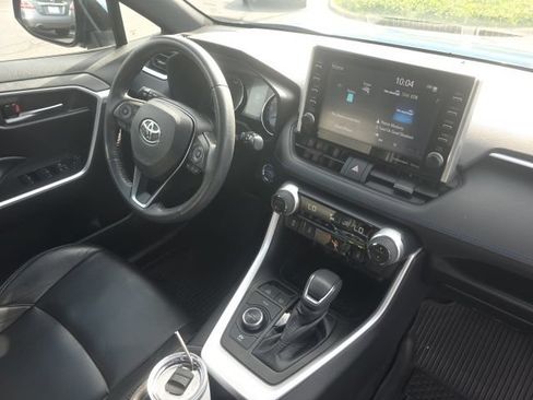 Used 2022 Toyota RAV4 SE w/ Convenience Package AWD/4WD image 13