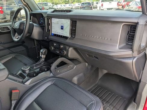 Used 2026 Ford Bronco Badlands AWD/4WD image 12