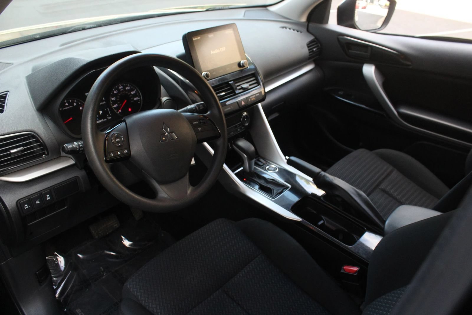 Used 2023 Mitsubishi Eclipse Cross LE AWD/4WD image 13
