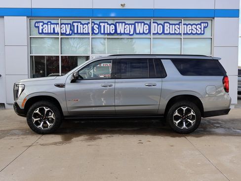 New 2026 GMC Yukon XL AT4 w/ AT4 Premium Package image 7