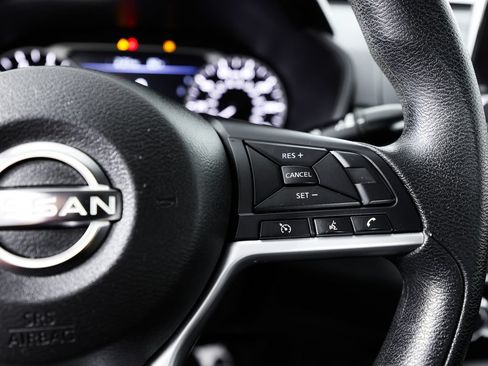 Used 2023 Nissan Altima 2.5 SV FWD image 29