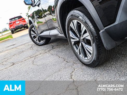 Used 2023 Nissan Rogue SV image 14