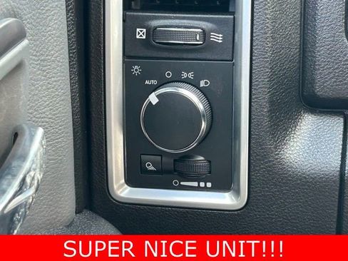 Used 2022 RAM 1500 Classic SLT image 20