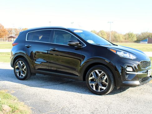 Used 2020 Kia Sportage EX image 5
