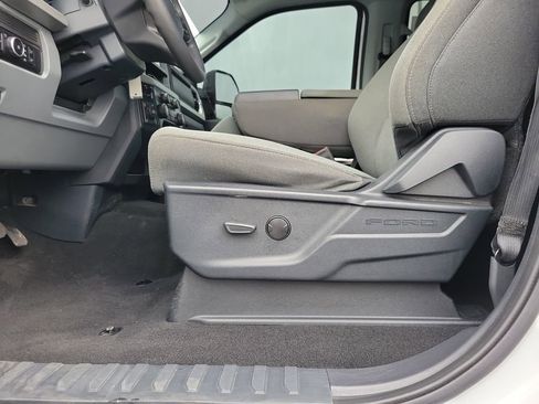 Certified 2025 Ford F250 XLT w/ FX4 Off-Road Package image 17