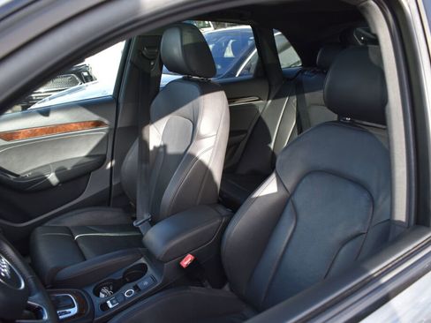 Used 2017 Audi Q3 2.0T Prestige w/ Prestige Package image 16