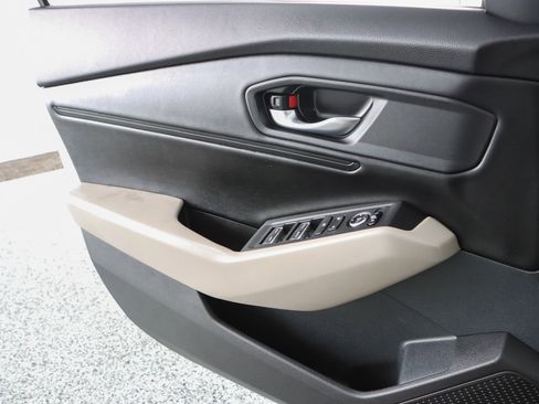 Used 2023 Honda Accord EX image 22