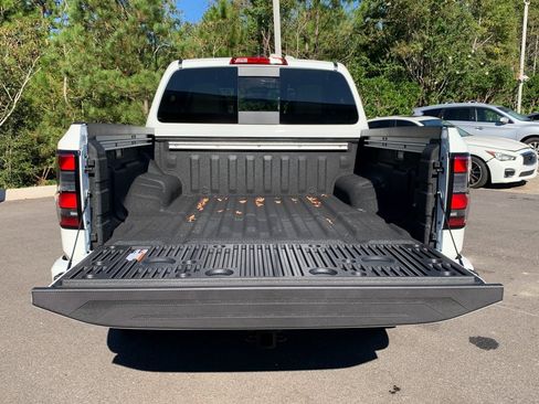 New 2026 Nissan Frontier SV image 5