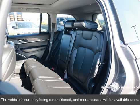 Used 2023 Jeep Grand Cherokee 4xe image 12