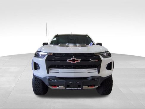 Used 2024 Chevrolet Colorado ZR2 w/ Safety Package AWD/4WD image 5