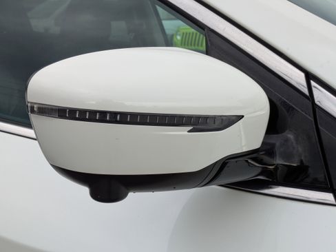 Used 2022 Nissan Murano SL w/ SL Moonroof Package image 11