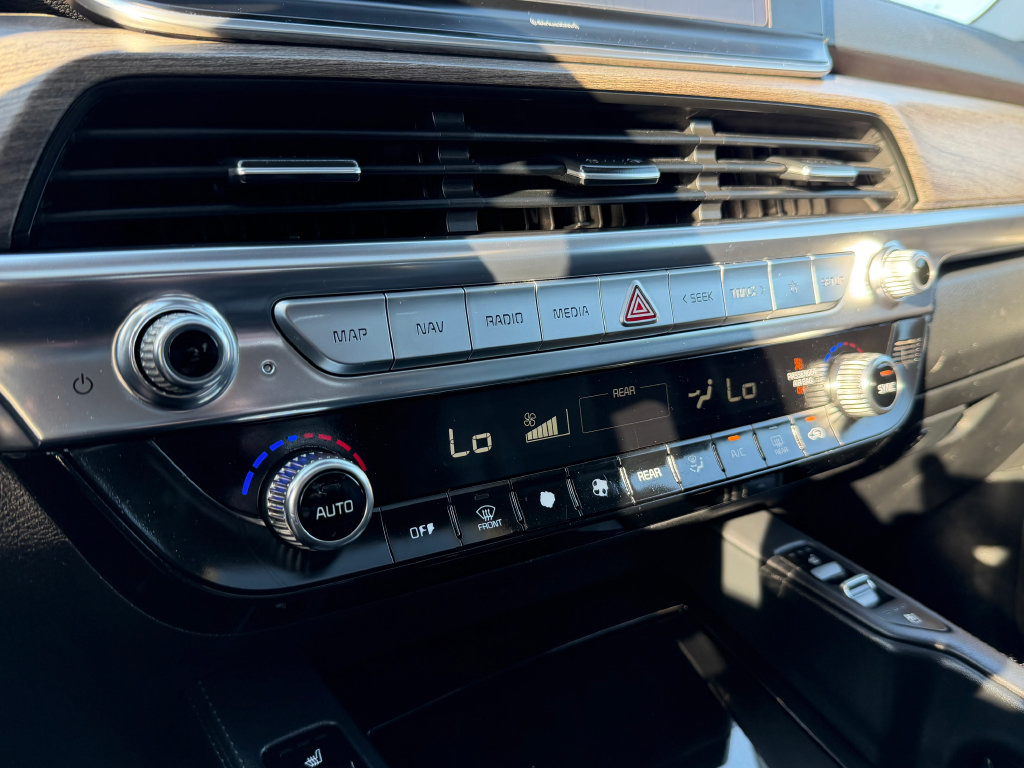 Used 2020 Kia Telluride EX FWD image 29