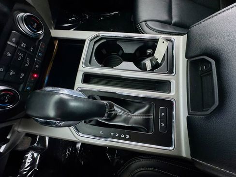 Used 2020 Ford F150 Lariat w/ Equipment Group 502A Luxury image 16