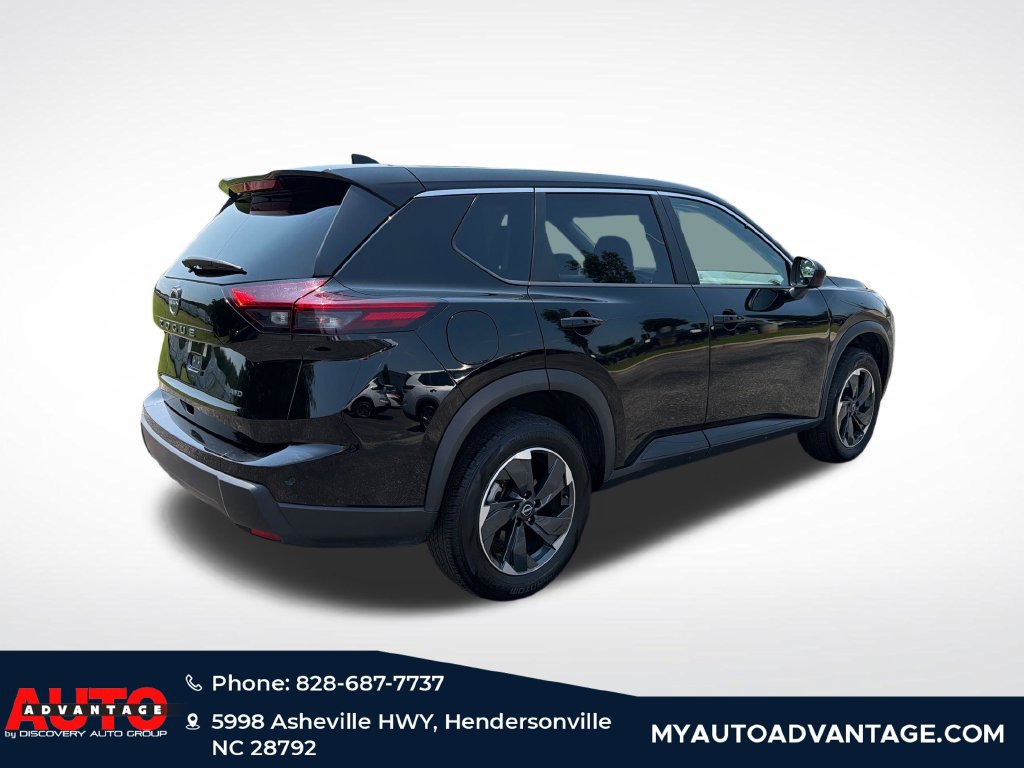 Used 2025 Nissan Rogue SV AWD/4WD image 3