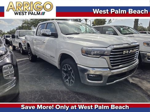 Used 2025 RAM 1500 Laramie AWD/4WD image 1