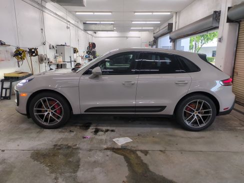 Used 2022 Porsche Macan S image 8