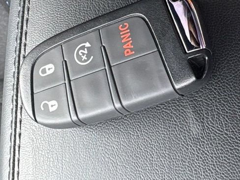 New 2026 Jeep Compass Latitude AWD/4WD image 16