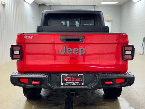Used 2020 Jeep Gladiator Rubicon image 7