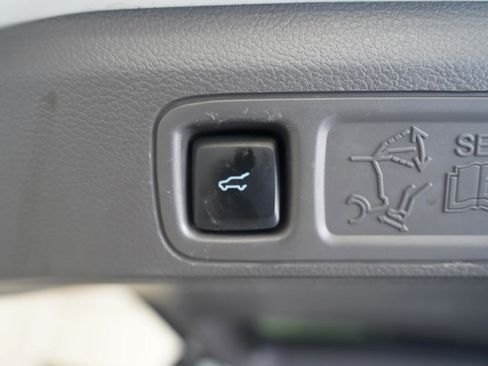 Used 2021 Ford Expedition Limited AWD/4WD image 41