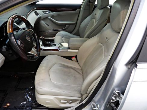 Used 2010 Cadillac CTS Performance w/ Performance Luxury Package image 8