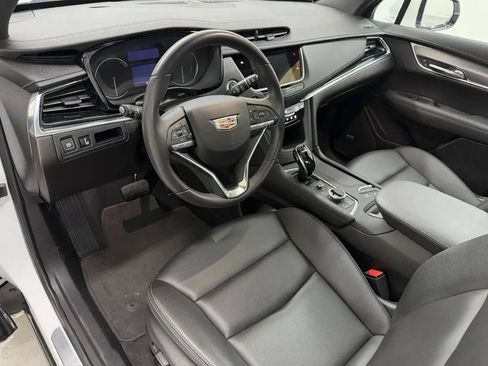 Used 2023 Cadillac XT6 Luxury FWD image 9