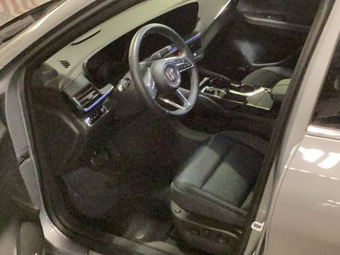 Used 2025 Buick Envision Preferred image 11