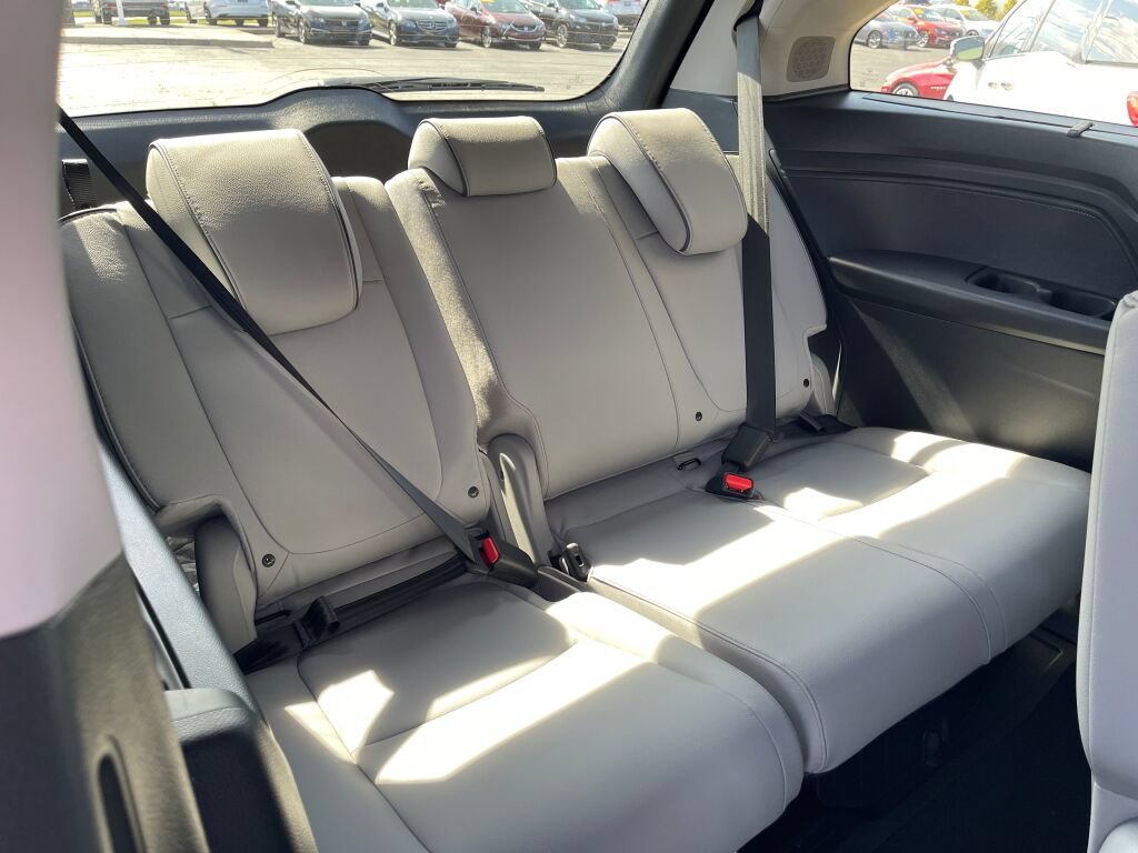 Certified 2024 Honda Odyssey EX image 18