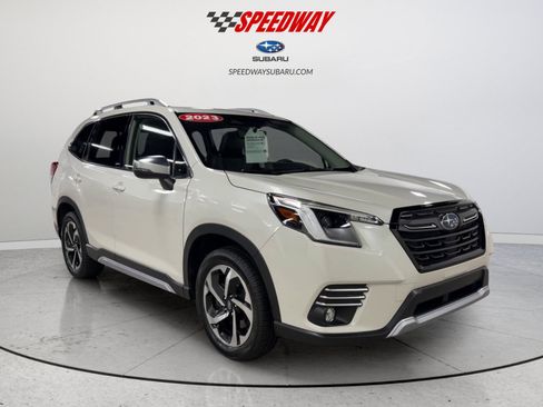 Certified 2023 Subaru Forester Touring w/ Popular Package #2 AWD/4WD image 2